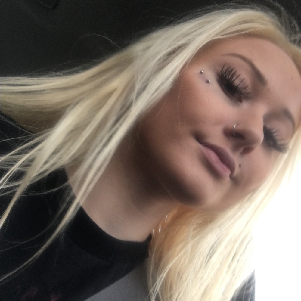 Meet your Posher, Lyndsey